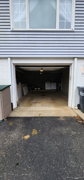 Building Photo - 3705 Winchell Ave
