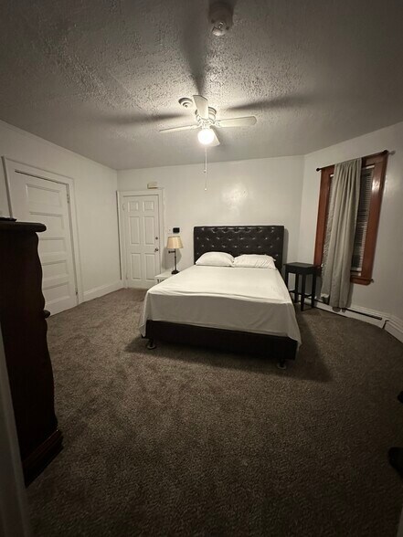 Building Photo - 3 Chamblet St