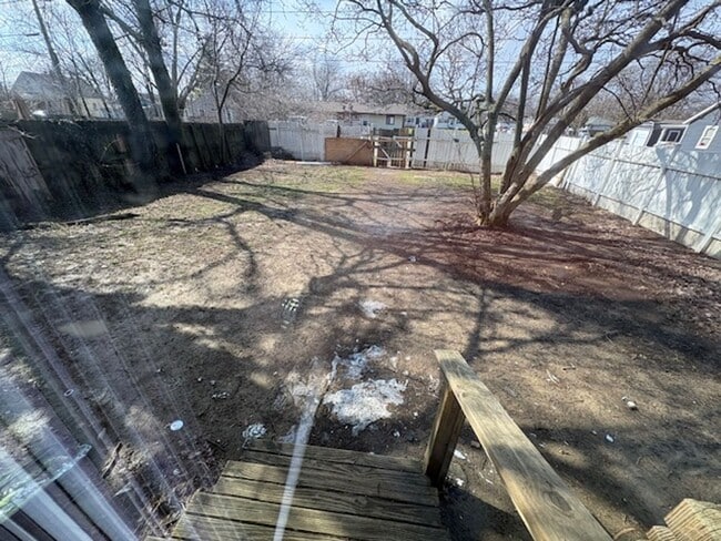 Building Photo - 2531 Howey Rd