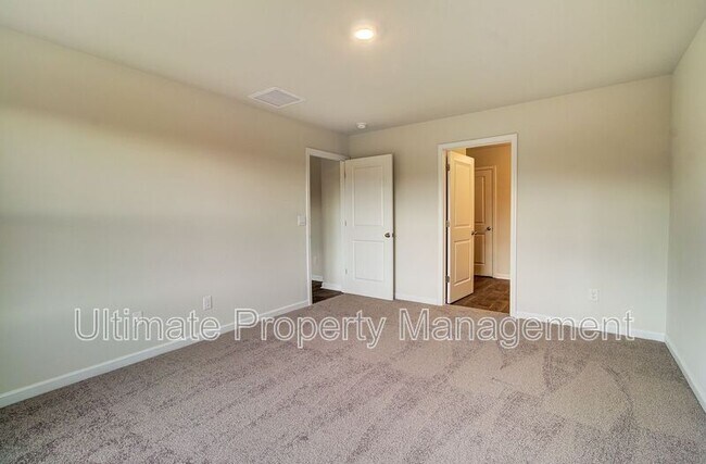 Building Photo - 1823 Fox Trce Cir