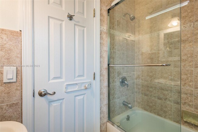 Building Photo - 26 NE 3rd St