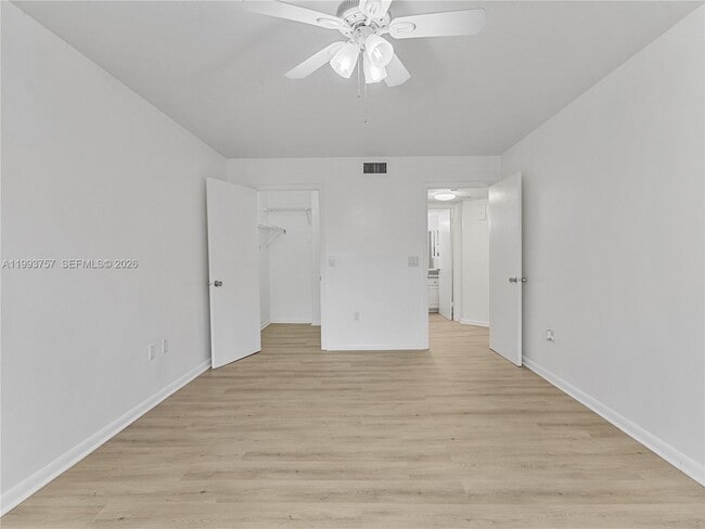 Building Photo - 8343 Lake Dr