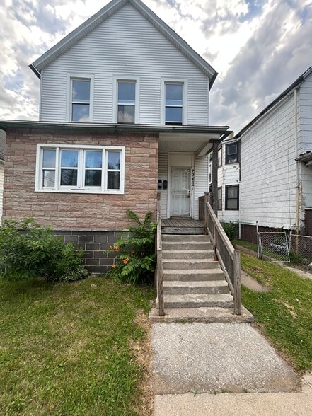 Primary Photo - 7946 S Normal Ave