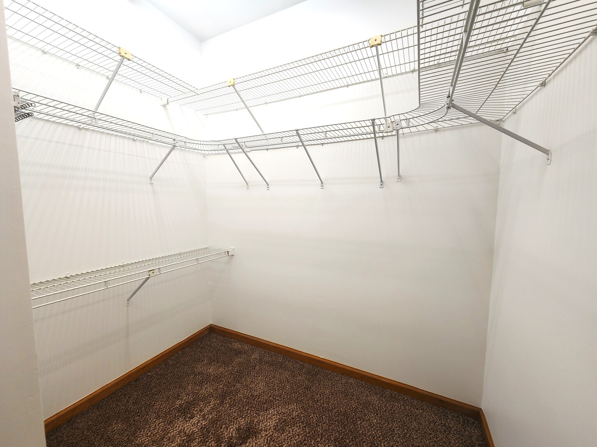 Building Photo - 513 10th Ct S
