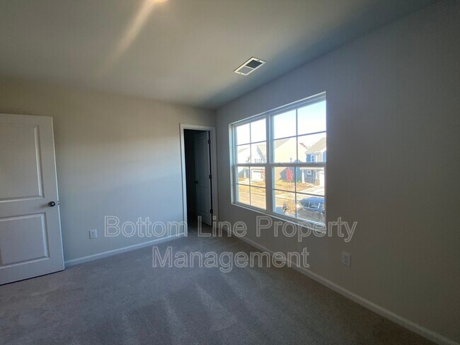 Building Photo - 1472 Forkhorn Dr