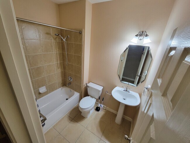 Building Photo - 20931 Flower Croft Ct