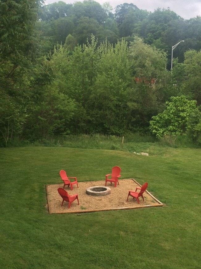 Building Photo - Rich Acres Apartments