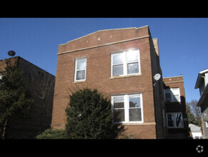 Building Photo - 4950 W Warwick Ave