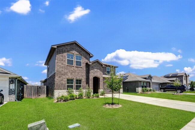 Building Photo - 15348 Timber Preserve Ln