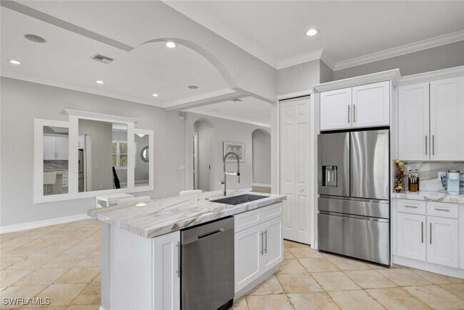 Primary Photo - 7080 Bergamo Way