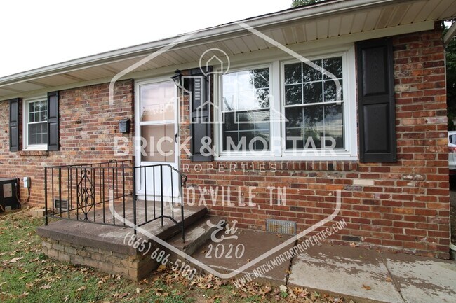 Primary Photo - 2409 Holbrook Dr