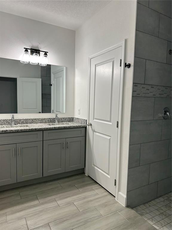 Building Photo - 601 Lake Shore Pkwy