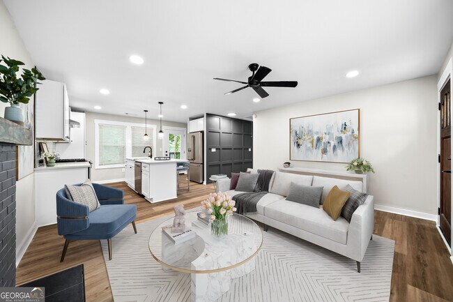 Building Photo - 1453 Lockwood Dr SW