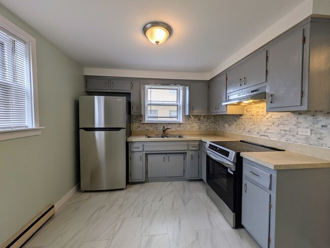 Building Photo - 11840 S Karlov Ave