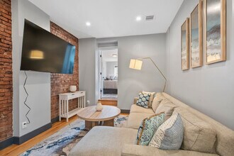 Building Photo - 334 Palisade Ave