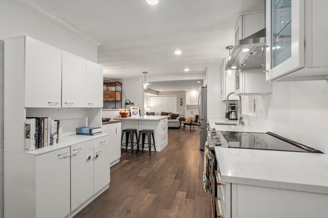 Building Photo - 62 Gregory Rd