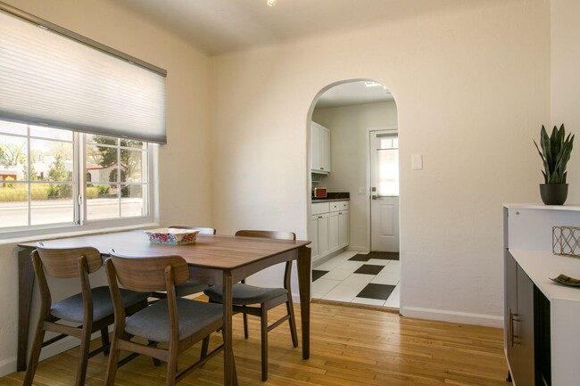 Building Photo - Newly renovated! 3 Bedroom in Nob Hill