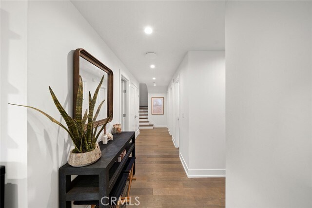 Building Photo - 45 Emerald Bay