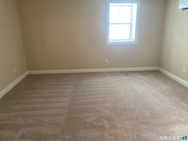 Building Photo - 919 Strongtown Rd