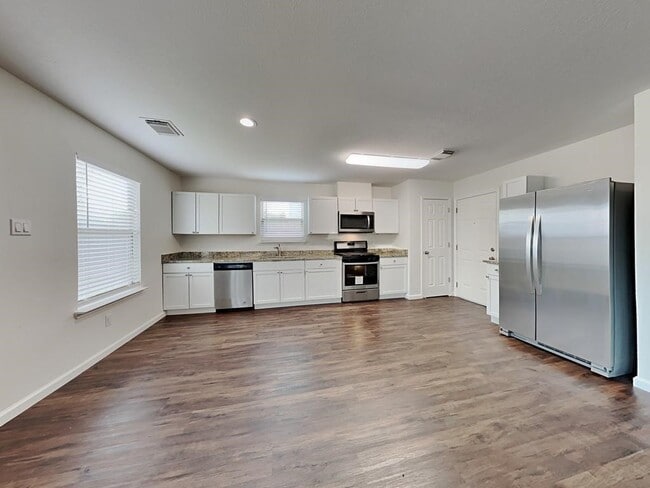 Building Photo - 4006 Carmel Ridge Way