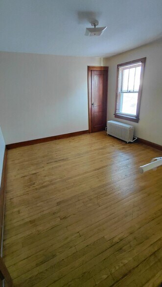 Building Photo - 251 Church St