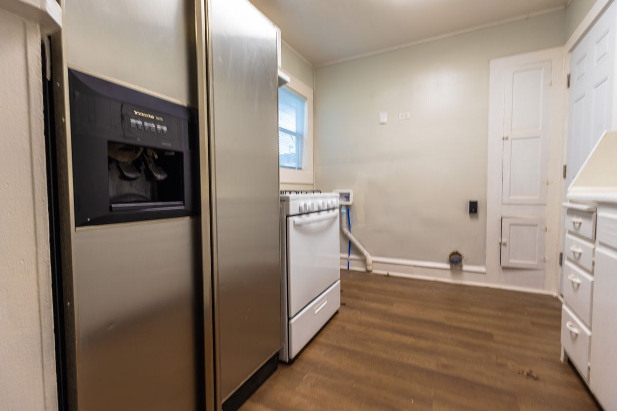 Building Photo - 615 N 23rd St