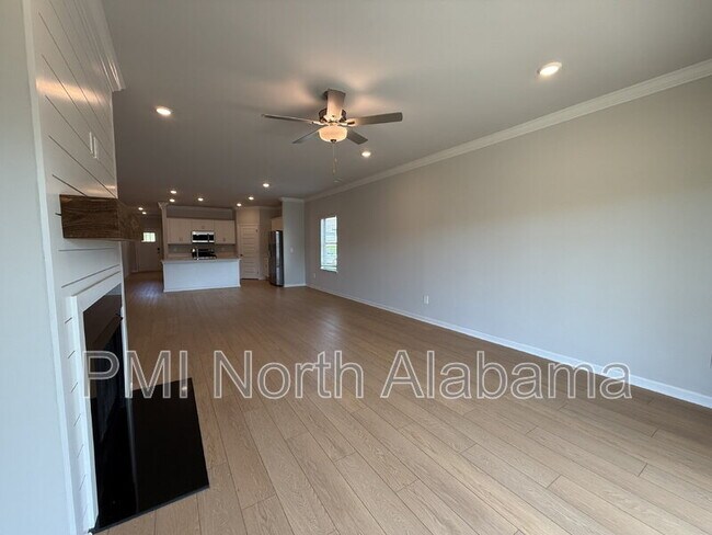 Building Photo - 204 Cobbdale Park Dr