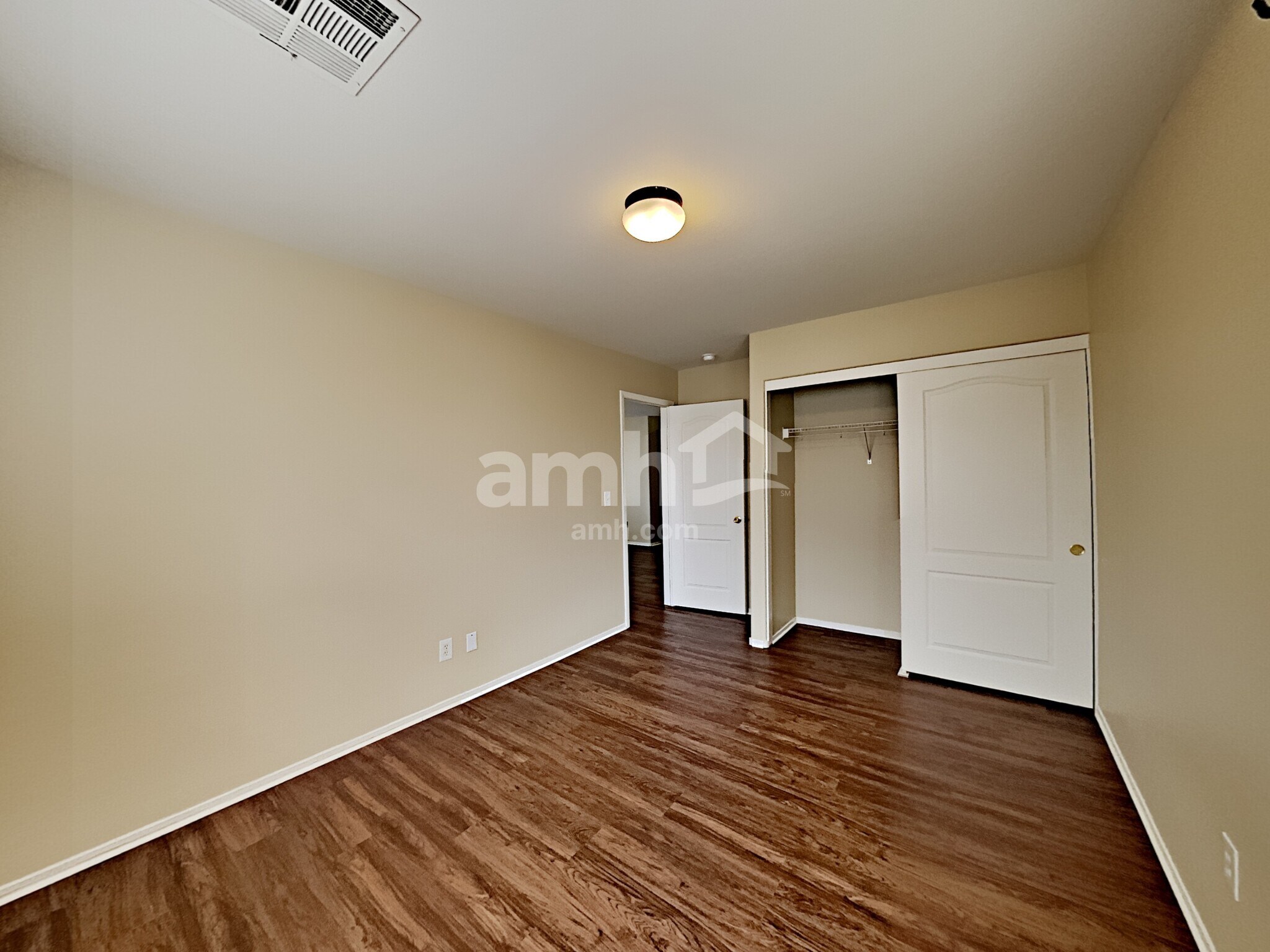 Building Photo - 10268 June Flower Dr