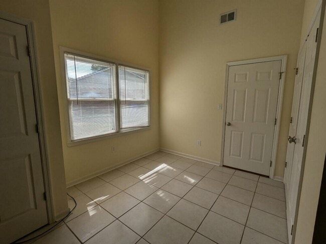 Building Photo - 3125 Boulder Ct