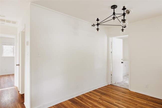 Building Photo - 1403 Randy Cir