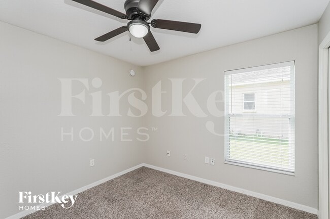 Building Photo - 5340 Song Sparrow Ct