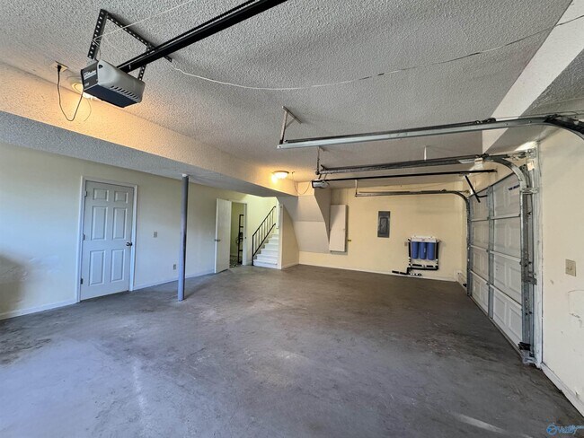 Building Photo - 6010 Ellington Rd NW