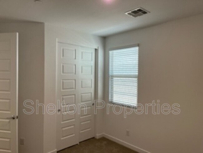 Building Photo - 12534 W Calle de Sol