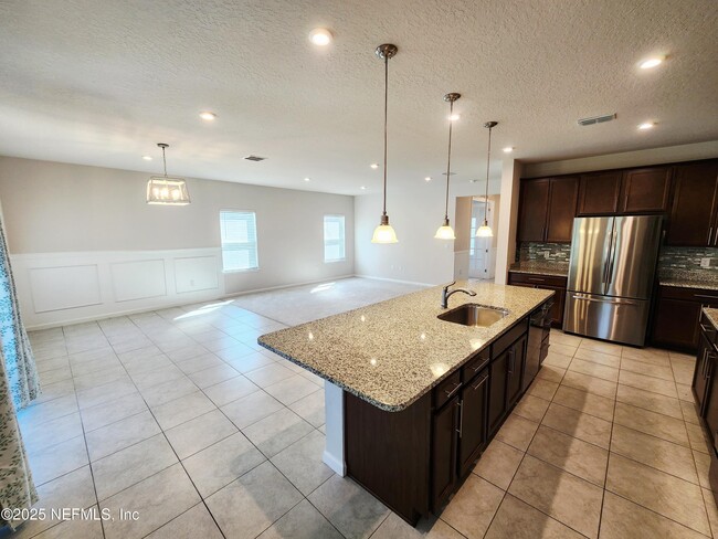 Building Photo - 11303 Streamsong Dr