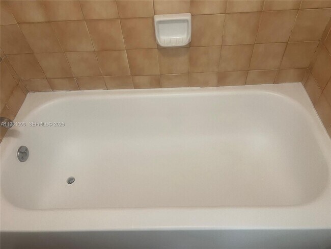 Building Photo - 590 NW 114th Ave