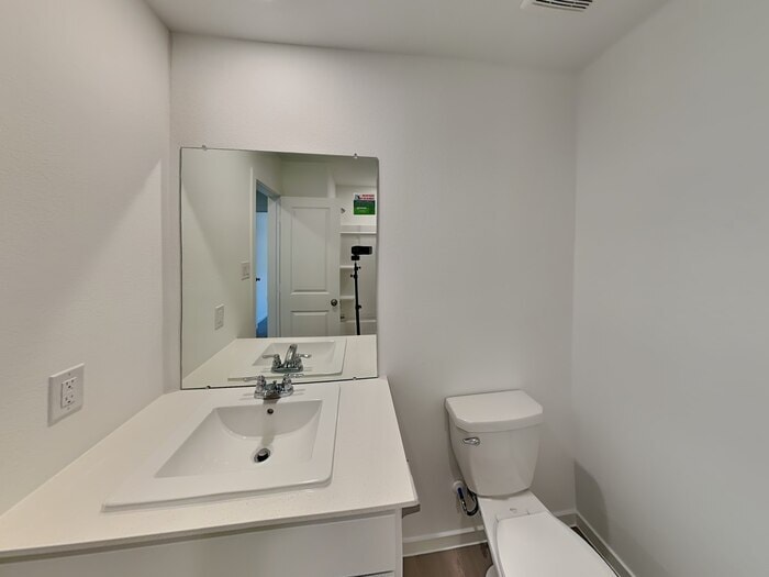 Building Photo - 425 Texas Pecan Dr