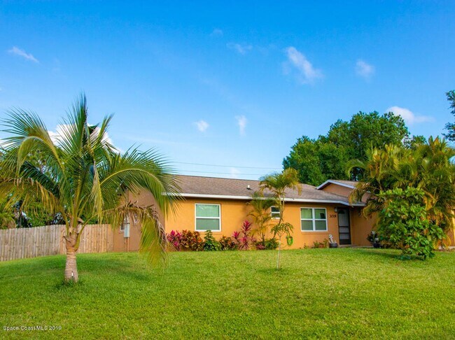 Building Photo - 3019 Sea Gate Cir