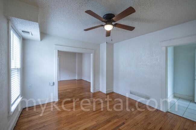 Building Photo - 4306 Fisher St