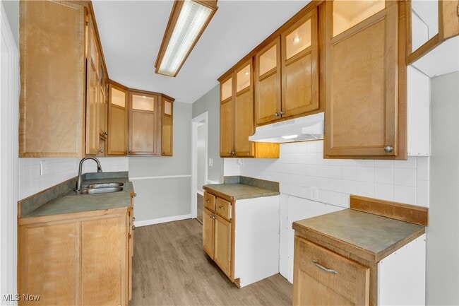 Building Photo - 25500 Briardale Ave