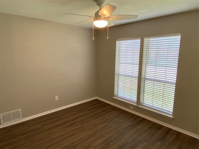 Building Photo - 615 Stoneybrook Dr