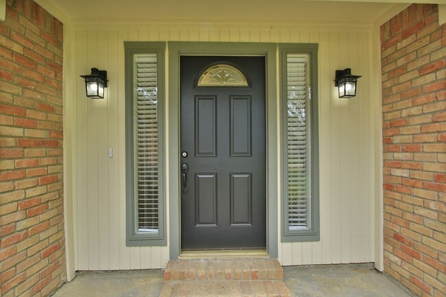 Building Photo - 19518 Gladewater Dr