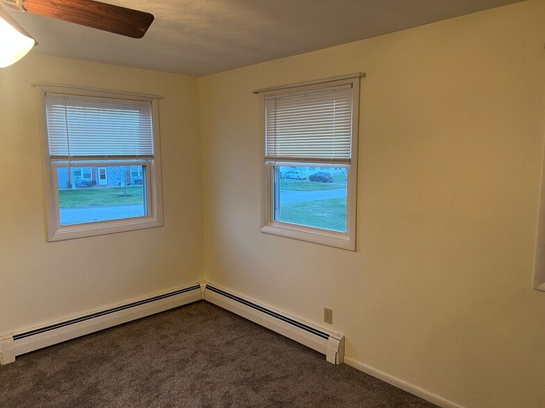 Master Bedroom - 42946 Emerald Dr