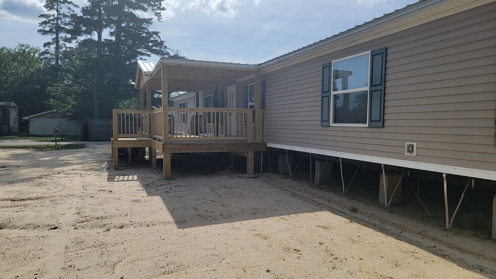 Building Photo - 32744 Carolee Cir
