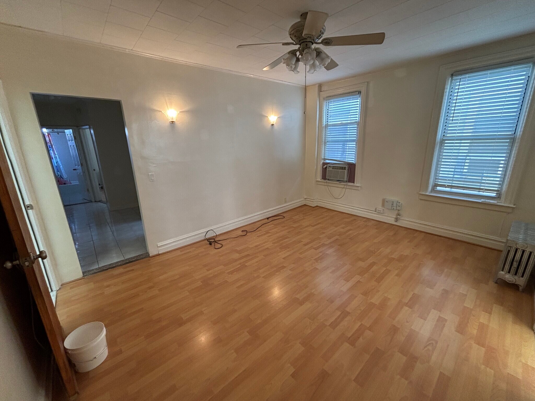 Living - 2333 E 24th St