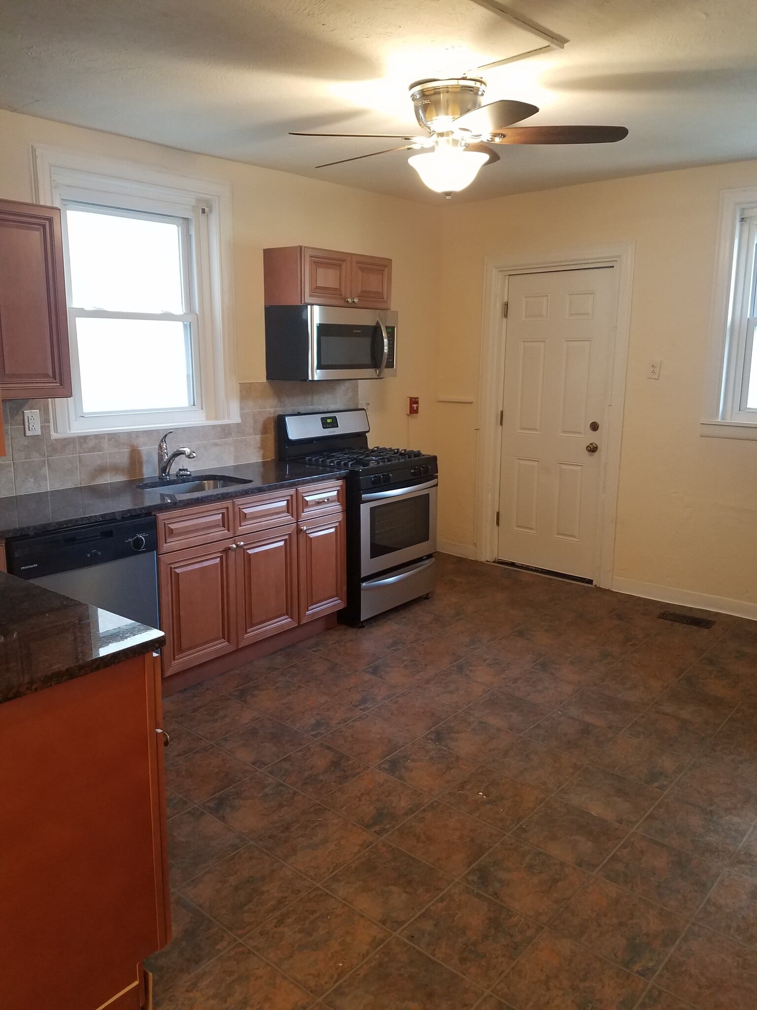 Building Photo - 3203 Powelton Ave