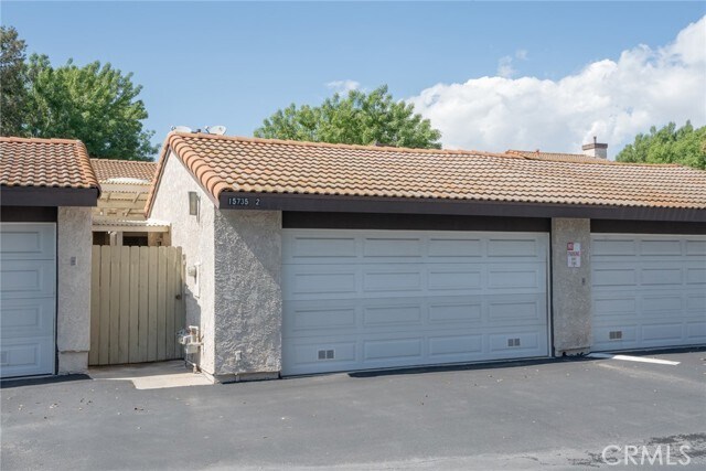 Building Photo - 15735 La Subida Dr