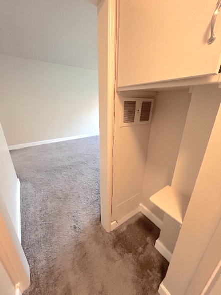 Building Photo - 170 S Chester Ave