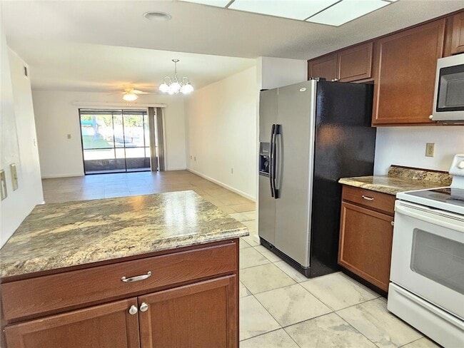 Building Photo - 499 Albee Farm Rd