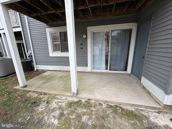 Building Photo - 405B Mulberry Cove