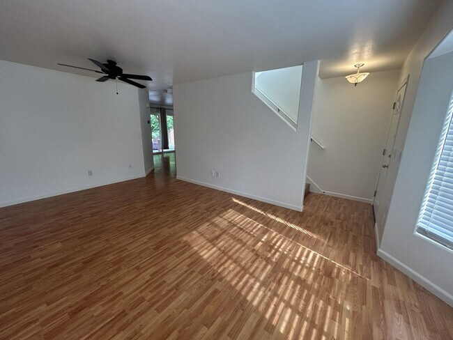 Building Photo - Beautiful Newly updated 4 bedroom 2.5 bath 1,582 Sq Ft Home  in Crown Ridge Estates